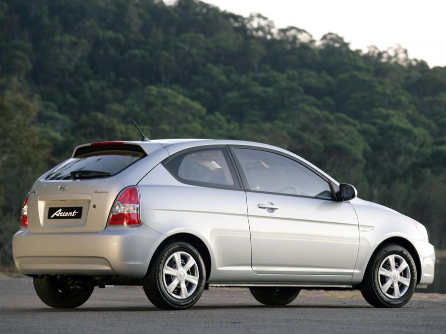  Hyundai Accent 3-Door 2006 года  (AU) (фото 3 из 4)